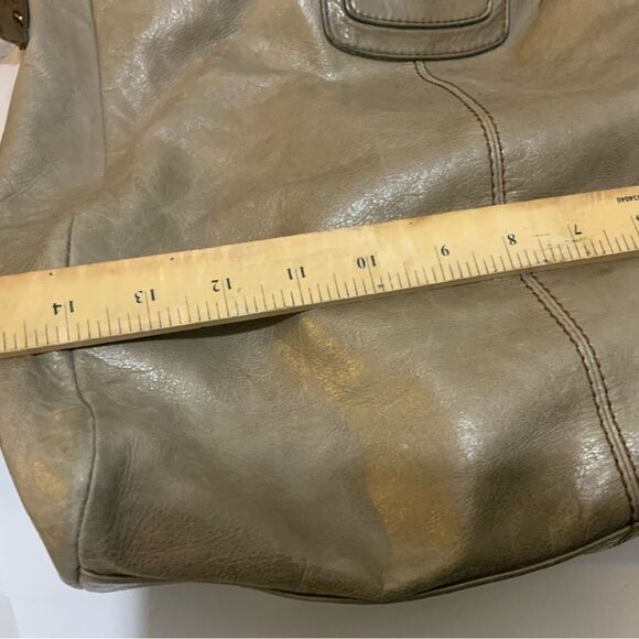 Hobo International gorgeous metallic taupe genuine leather hobo bag - Picture 11 of 15